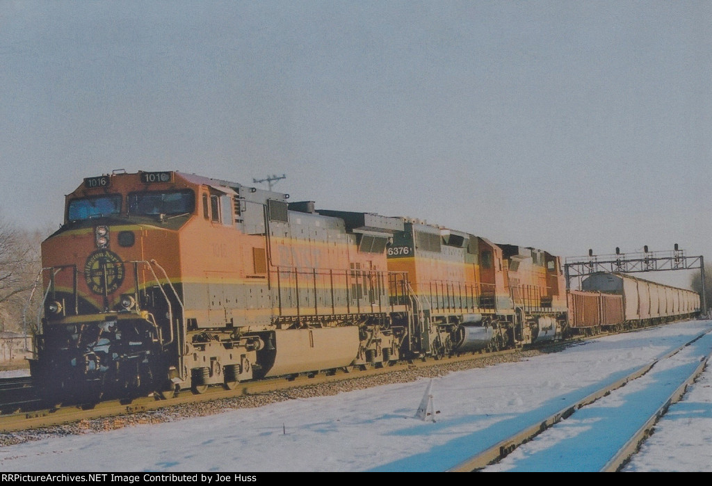 BNSF 1016 East